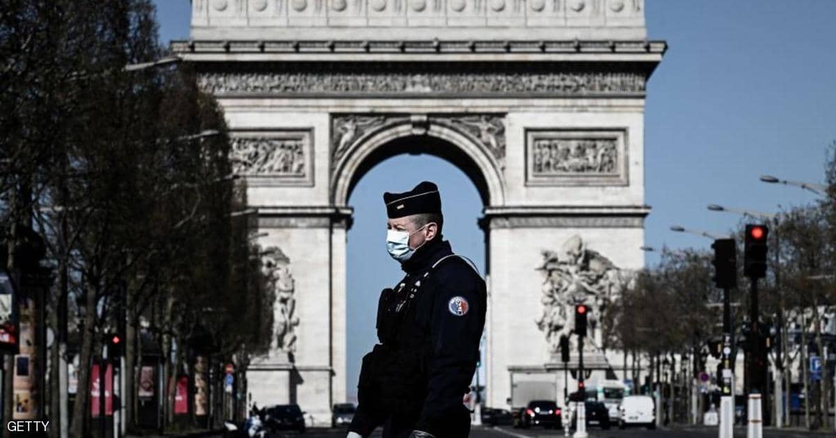 الشرطة الفرنسية تضبط “شركة سرية” لإنتاج الكمامات