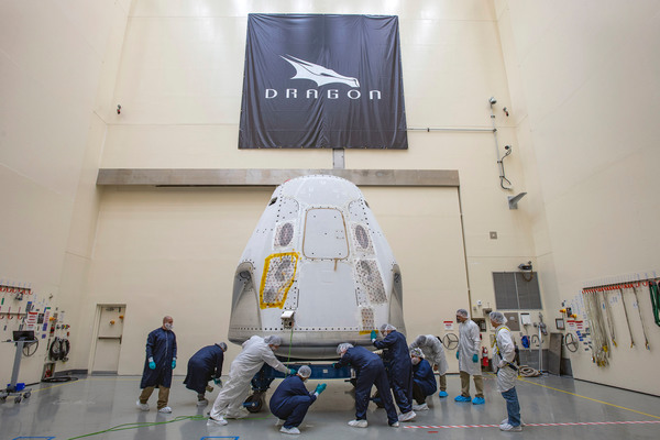سبيس إكس تخطط لإرسال رواد فضاء إلى محطة الفضاء الدولية لصالح شركة أكسيوم سبيس عام 2021