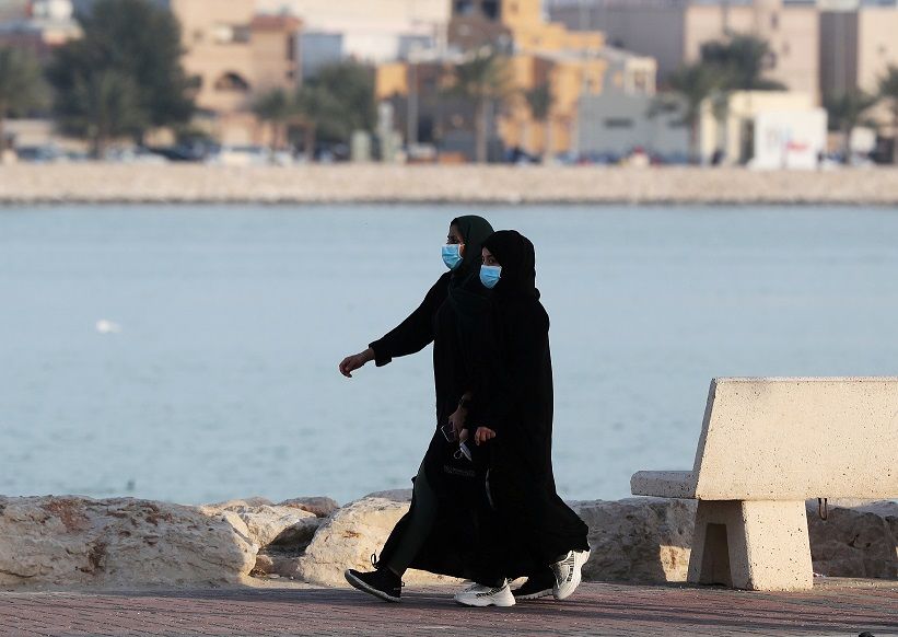 السعودية تمنع التجول في محافظتين إضافيتين وتسجل ارتفاعا بإصابات كورونا