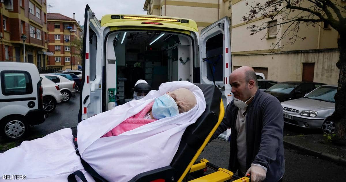 عدد الوفيات اليومية لكورونا في إسبانيا يتراجع عن 400 حالة