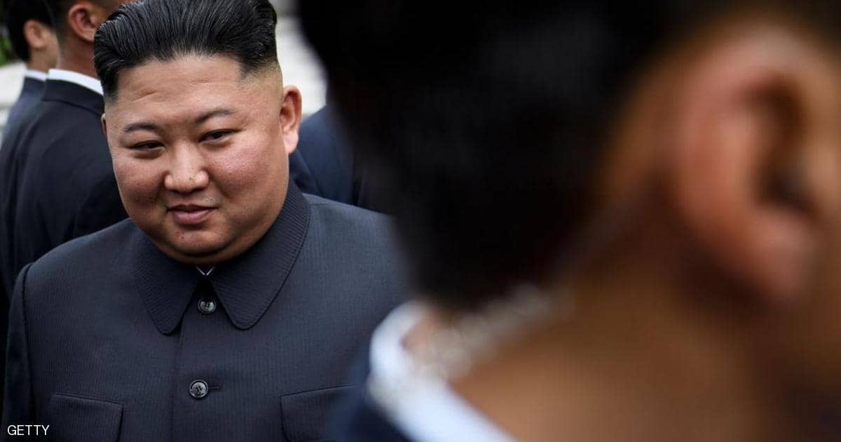 كوريا الشمالية تتحدى كورونا باجتماع “مئات القادة”