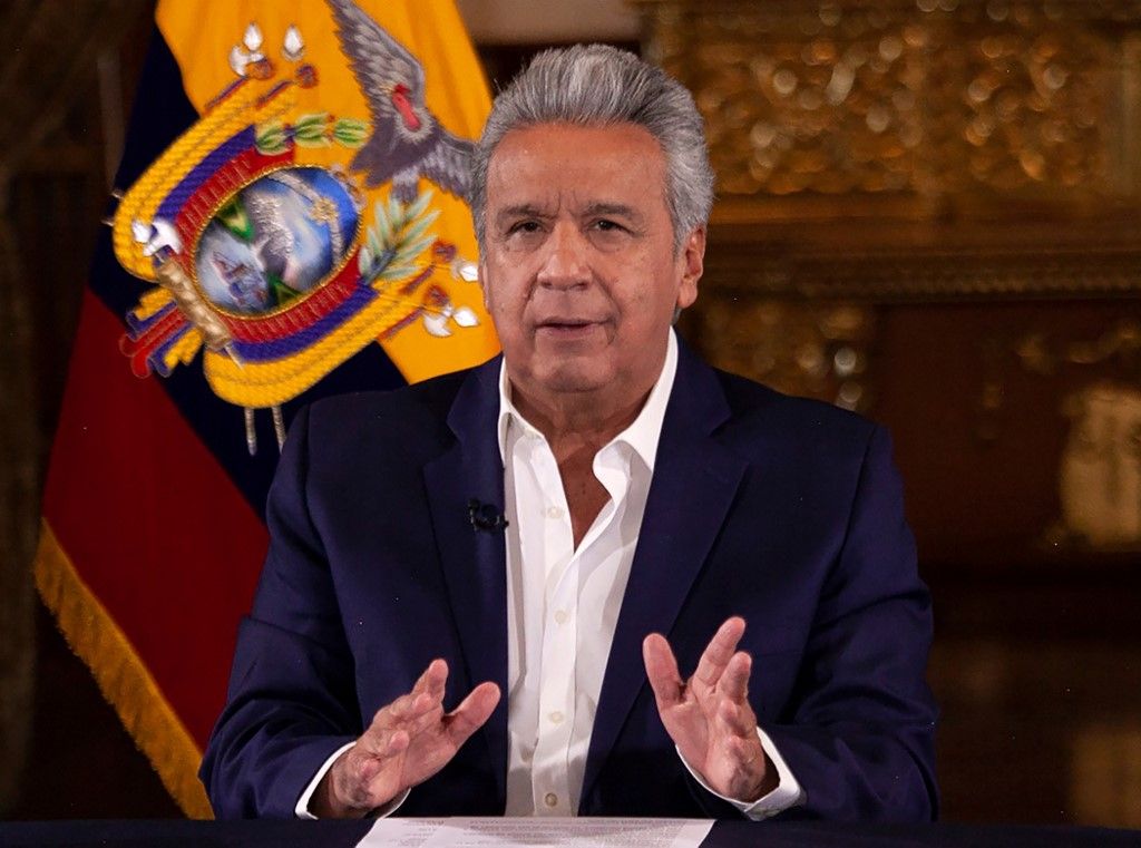 لتخفيف تداعيات كورونا.. رئيس الإكوادور يخفض راتبه