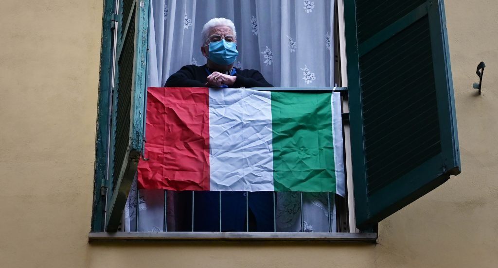للمرة الأولى.. إيطاليا تعلن تراجع عدد المصابين بكورونا