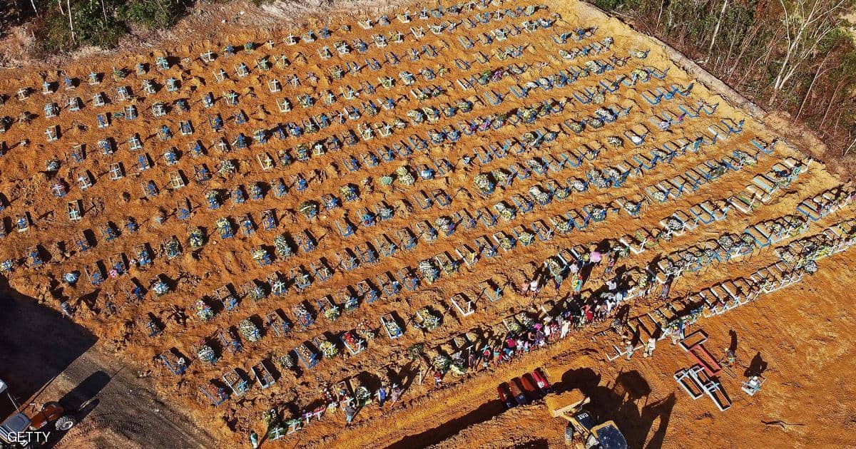 مئات التوابيت في مقبرة كورونا.. “فيلم رعب” في غابة برازيلية