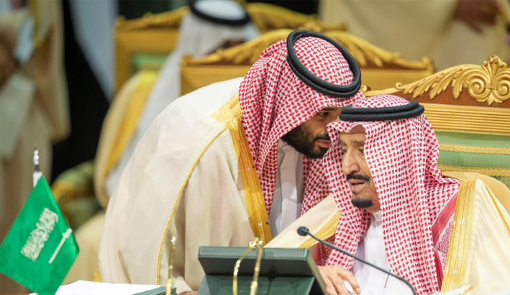 نيويورك تايمز : 150 من أفراد العائلة الحاكمة في السعودية أصيبوا بكورونا و الملك و ولي العهد في العزل