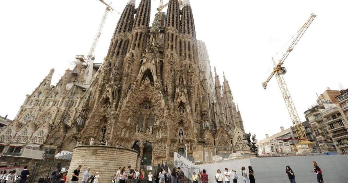 إسبانيا تعلن موعد “دخول السياح”