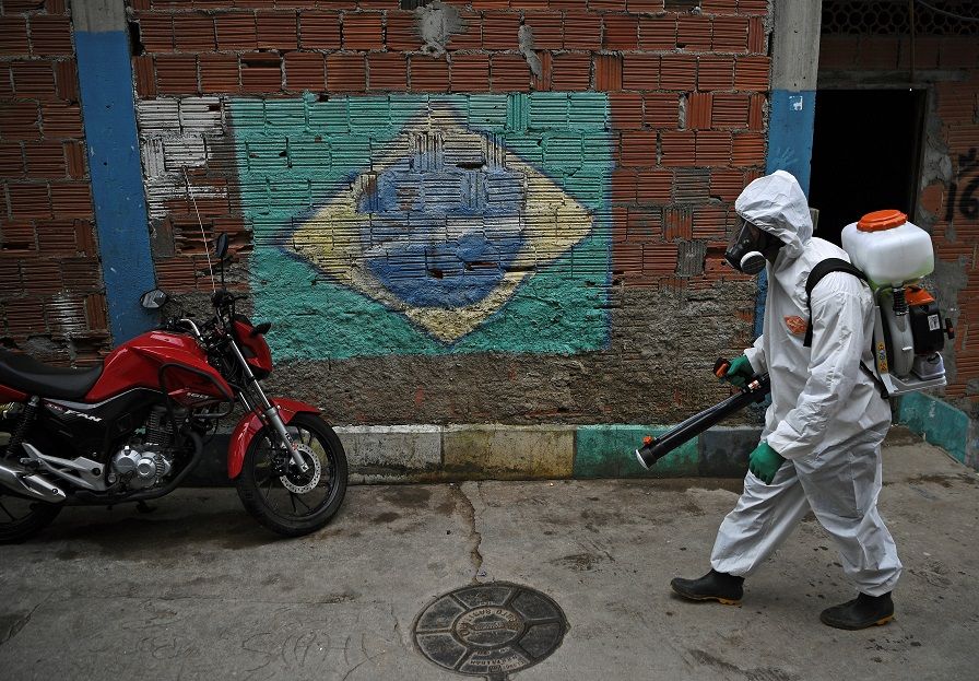 الصحة العالمية تحذر من انتشار متسارع لكورونا في البرازيل والبيرو وتشيلي