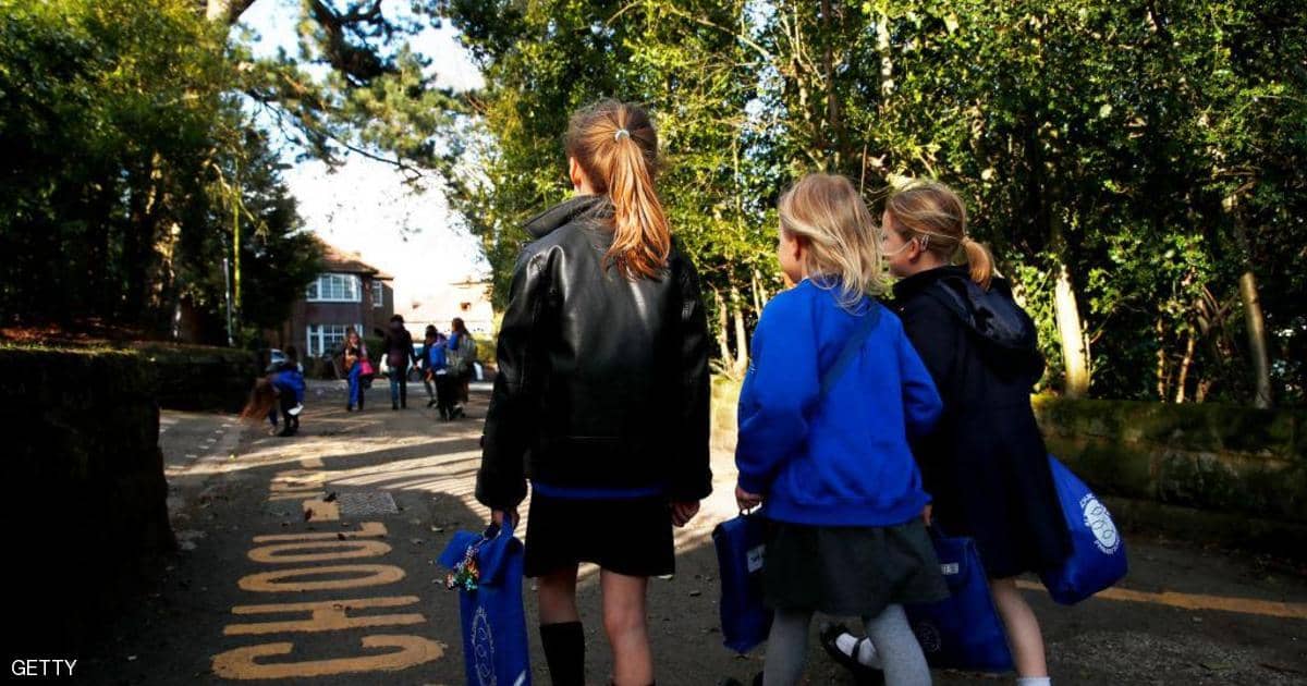 بريطانيا تقرر العودة الجزئية للمدارس الابتدائية
