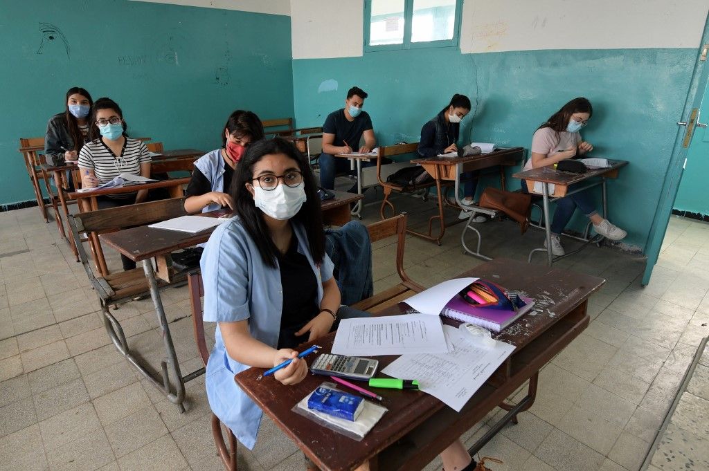 تونس.. عودة طلاب الثانوية للمدارس بإجراءات وقائية مشددة