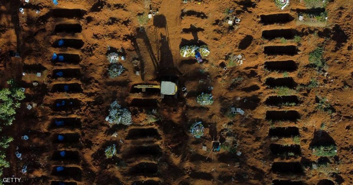 صفوف من “المقابر المفتوحة”.. البرازيل ثاني أكبر بؤرة كورونا