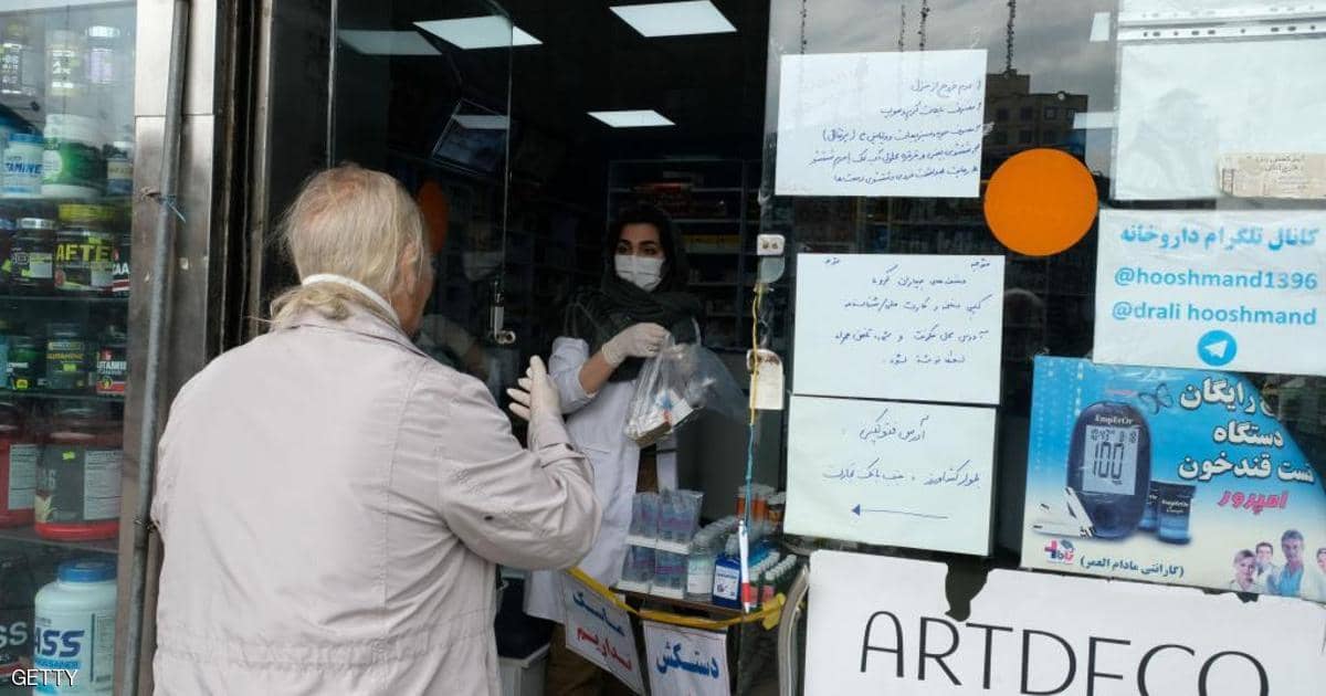 إيران تستعين بـ”الطب التقليدي” في مواجهة كورونا