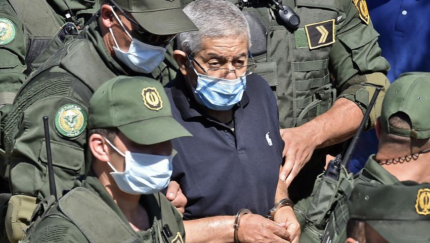 السجن 12 عاما لرئيس وزراء الجزائر الأسبق أويحيى
