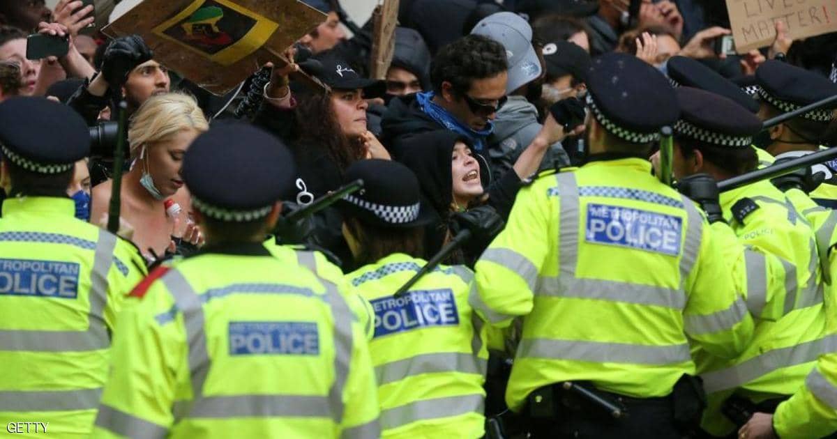 بريطانيا.. قوانين لوقف عنف بعض التظاهرات المنددة بمقتل فلويد