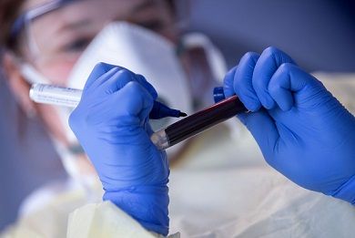 بولندا تسجل زيادة حادة في حالات الإصابة بكوفيد-19