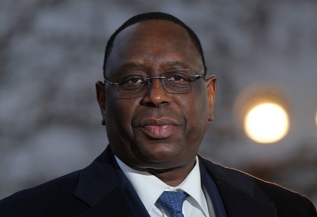 رئيس السنغال يخضع للحجر الصحي بعد مخالطة مصاب بكورونا