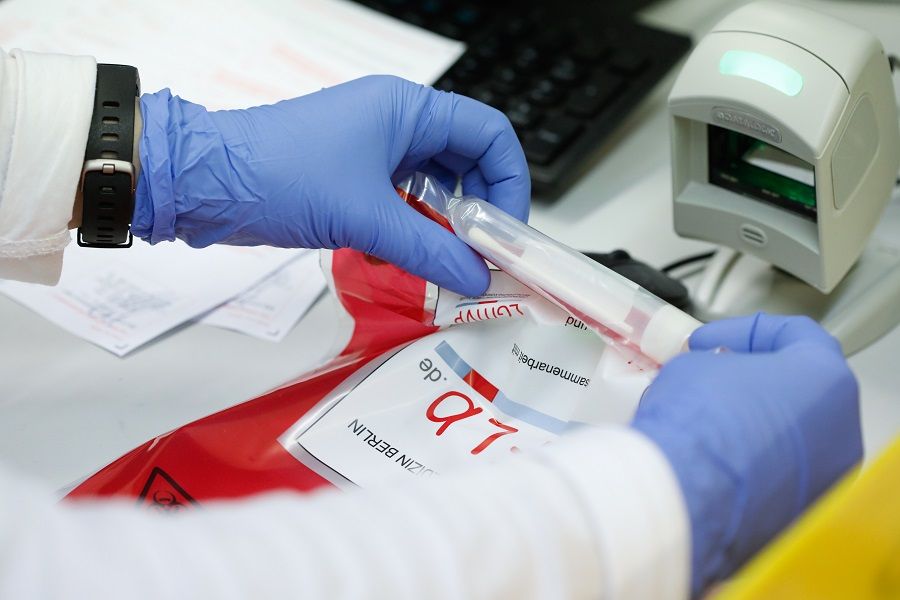 روسيا تطرح أول دواء معتمد لعلاج فيروس كورونا الأسبوع المقبل
