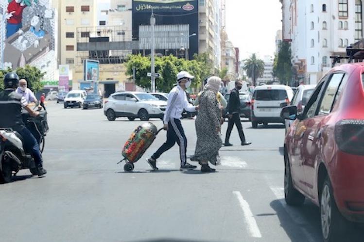 شوارع البيضاء تعانق الاكتظاظ من جديد بعد رفع الحجر الصحي