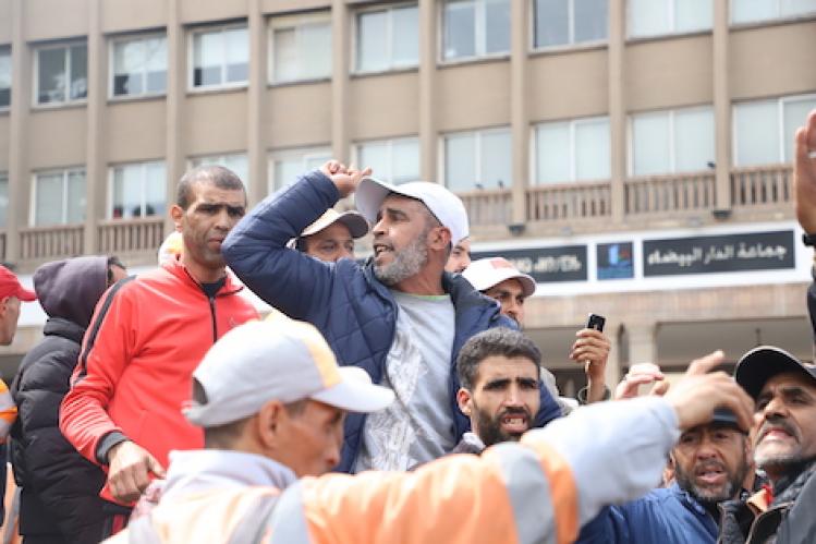 عمدة الدار البيضاء يرضخ لاحتجاجات عمال النظافة