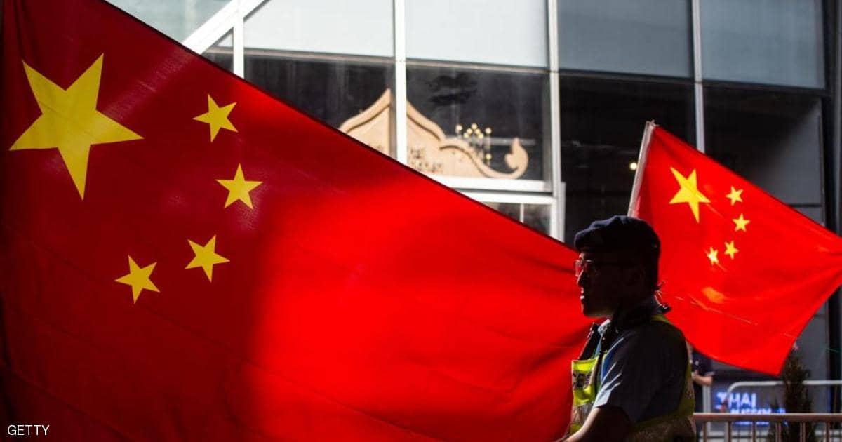 الصين ترد على “قرار” هونغ كونغ.. وتهدد بعقوبات انتقامية