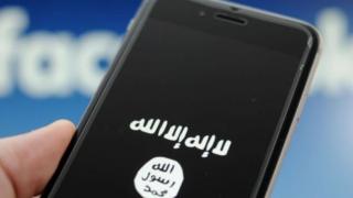 خبراء يكشفون “مراوغة تنظيم الدولة الإسلامية على فيسبوك”