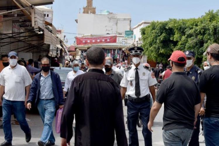 سلوك المغاربة يعود إلى “عهد الفوضى” بعد تخفيف الحجر الصحي