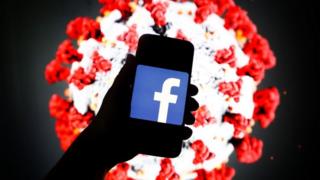 الأخبار الكاذبة: موقع فيسبوك يشكل “خطرا كبيرا” على الصحة العامة