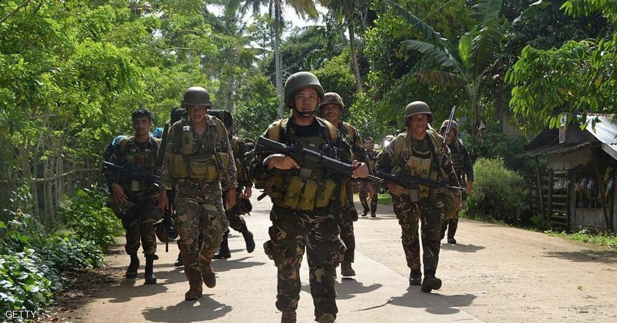 الفلبين تعتقل “قاطع الرؤوس” بعد إصابته في معركة مسلحة