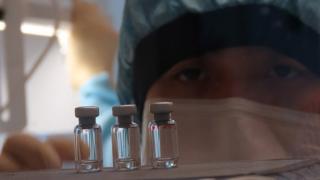 فيروس كورونا: كيف سيصل اللقاح المرتقب إلى سبعة مليارات شخص حول العالم؟