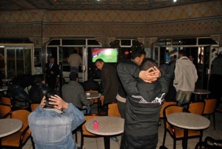 مباراة برشلونة وراء إغلاق مقاه بمدينة ورزازات