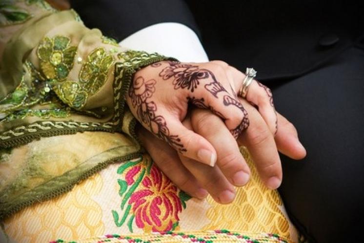 مطالب برلمانية تنشد تعديل مدونة الأسرة لتسهيل زواج وطلاق الجالية
