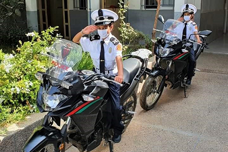 أمن أكادير يحتفي بثلاث “شرطيات شقيقات صغيرات”