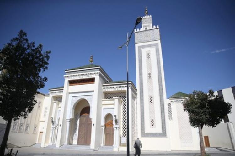“الأوقاف” تشيّد 12 مسجدا بالمغرب و3 بإفريقيا