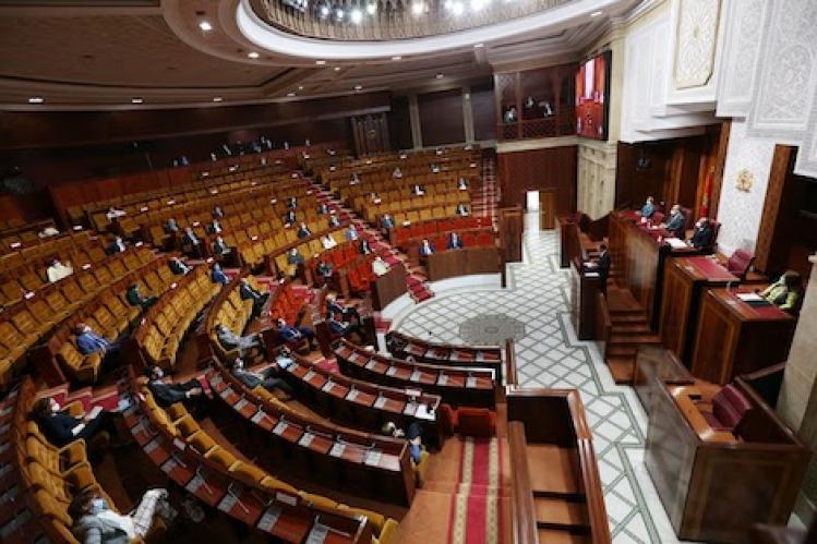 النواب يرفضون المنهجية الحكومية في التعامل مع “قانون الإضراب”
