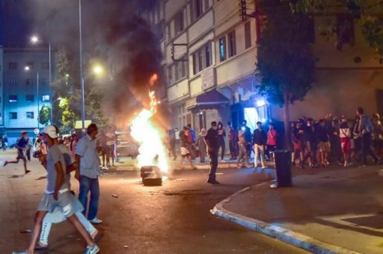 شوارع ليلة عاشوراء بالمغرب .. من عنف الوباء إلى وباء العنف