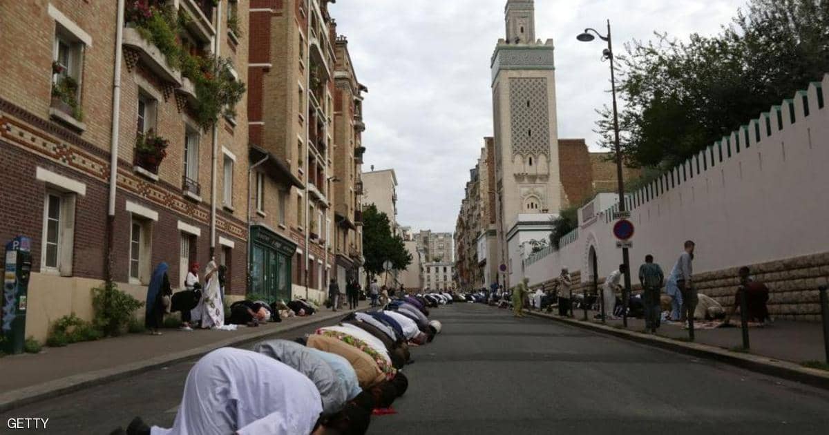 فرنسا تستعد لمواجهة مع جماعات الإسلام السياسي “الانفصالية”