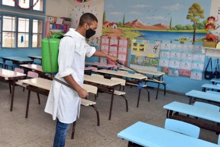 “كورونا” يتسبب في إغلاق مدرستين بإقليم إفران
