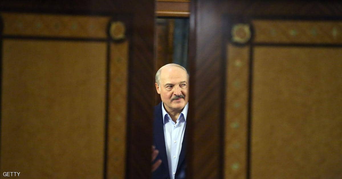 ماكرون يدعو رئيس بيلاروسيا إلى التنحي