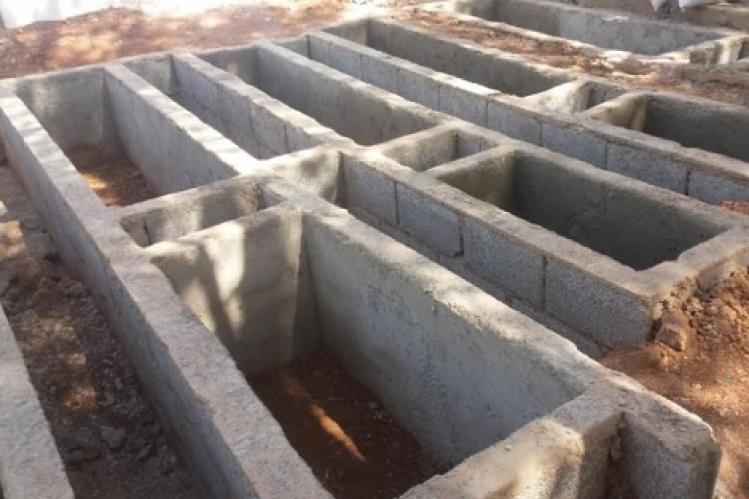 السلطات تمنع الدفن في “القبور الإسمنتية الجاهزة”