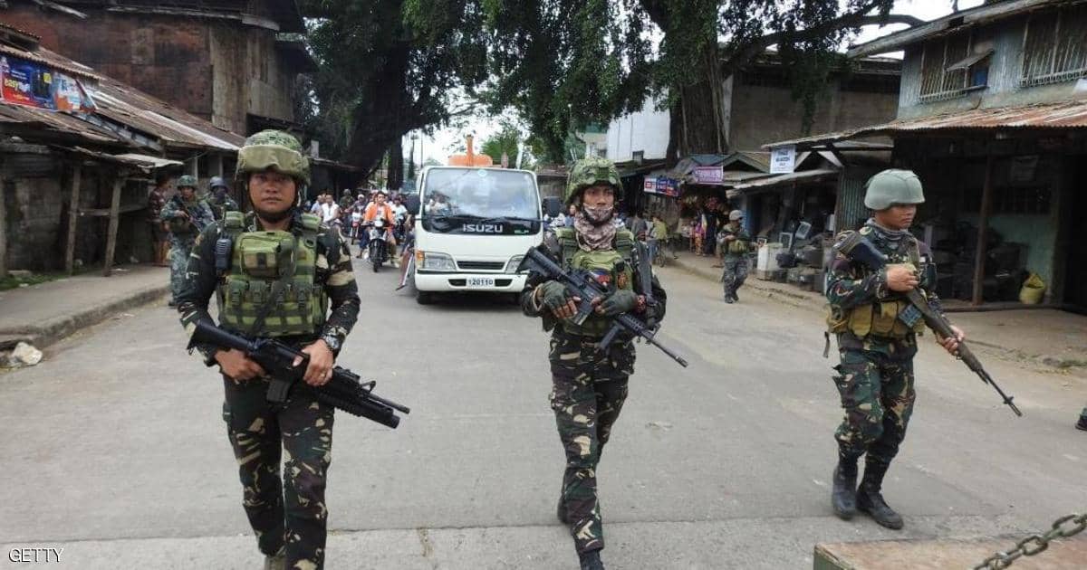 الفلبين.. اعتقال امرأة كانت تخطط لهجوم انتحاري             