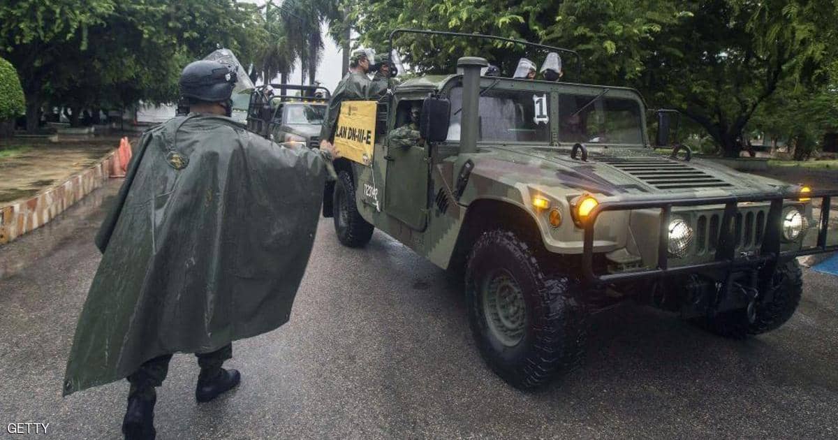 المكسيك.. الجيش يستعد لمعركة بمواجهة إعصار شديد الخطورة