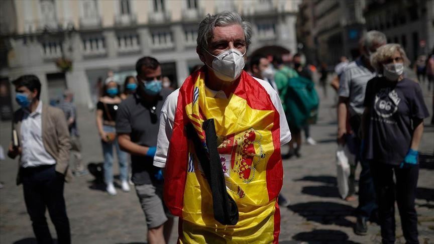 بعد إيرلندا .. إسبانيا تدرس إعلان حالة الطوارئ و حظر التجول