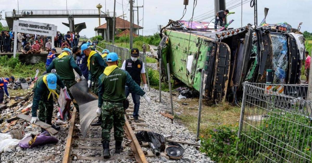 تايلاند: مقتل 17 شخصا في حادث تصادم