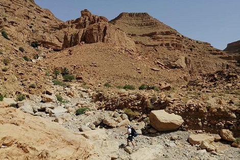 “شلال الدرمشان” بالرشيدية .. “منفى اختياري” للشباب زمن كورونا