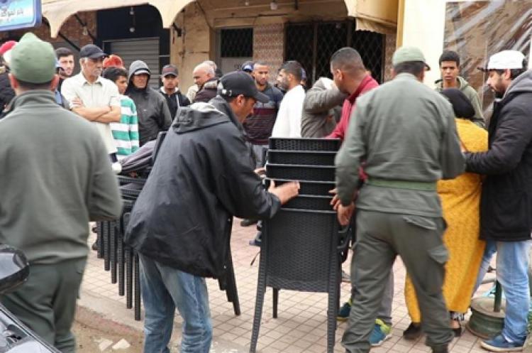 “فيروس كورونا” يغلق مقهيين وسط مدينة تزنيت