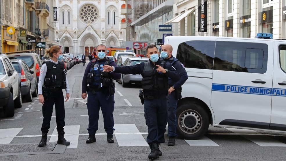 قتيلان و عدة جرحى في هجوم مسلح داخل كنيسة بفرنسا
