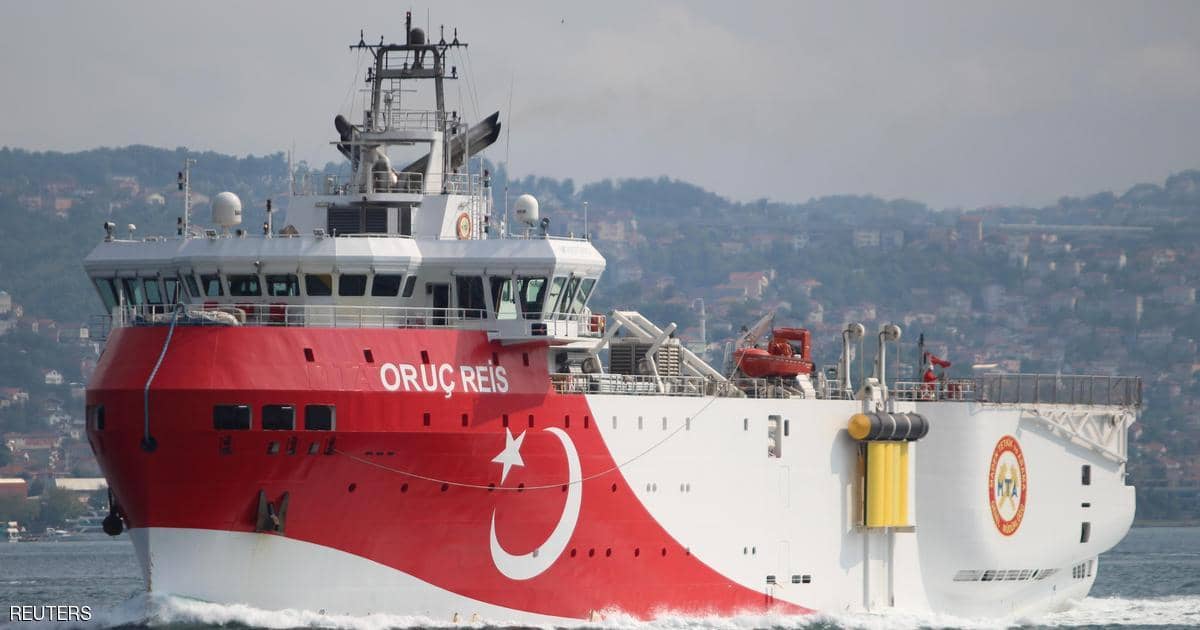 نائب يوناني: تركيا تنفذ أنشطة غير قانونية بمياهنا.. وتراوغ