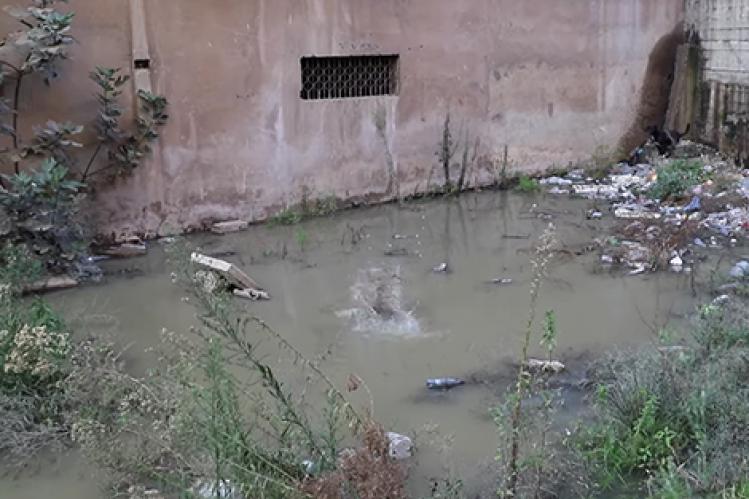 أحياء في برشيد تشكو تجمع مياه الصرف الصحي