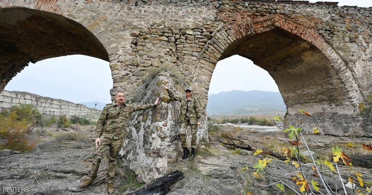 جيش أذربيجان يدخل إقليما سيطر عليه الأرمن 30 عاما