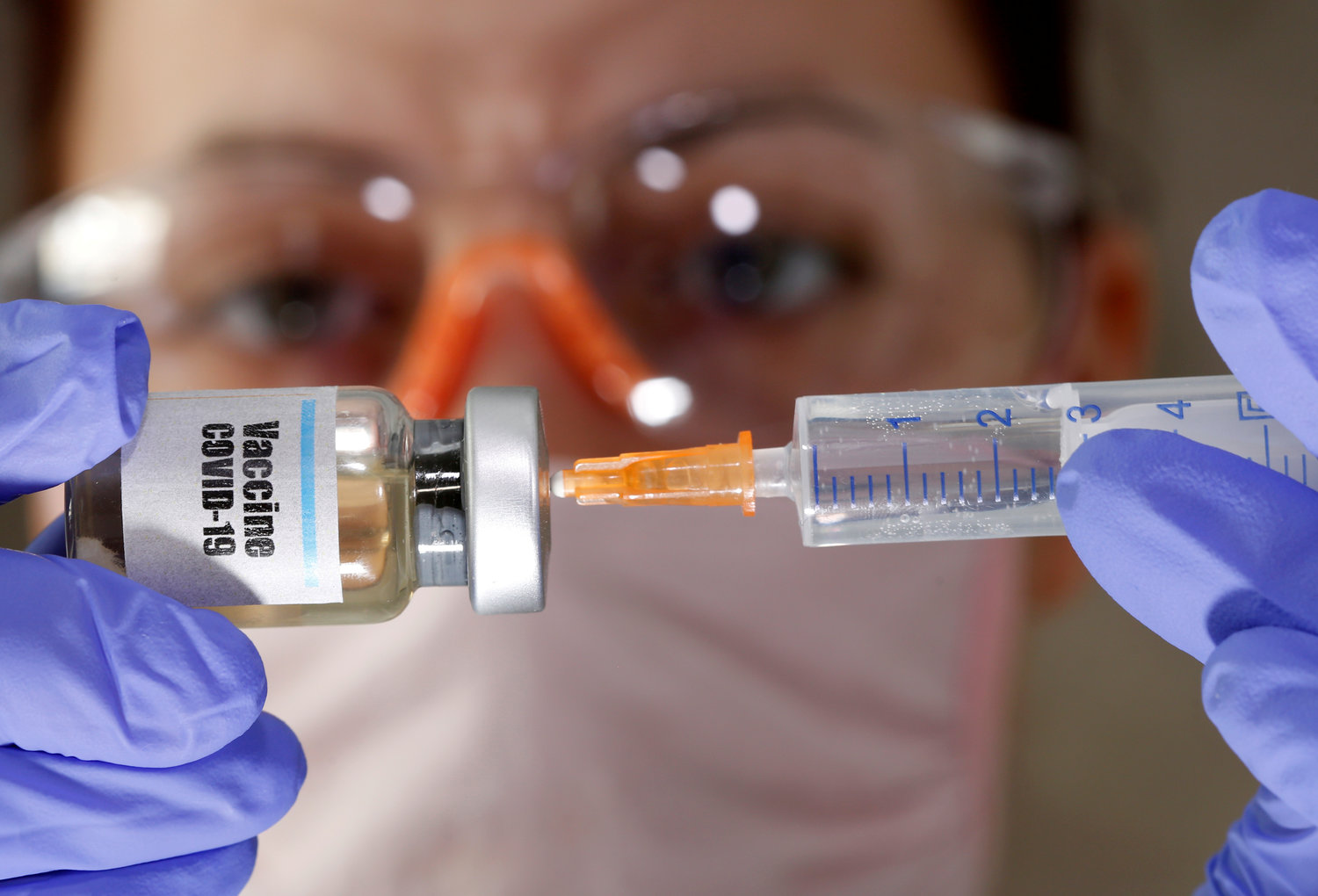 اللقاح الصيني فعال وآمن حسب بيانات التجارب السريرية
