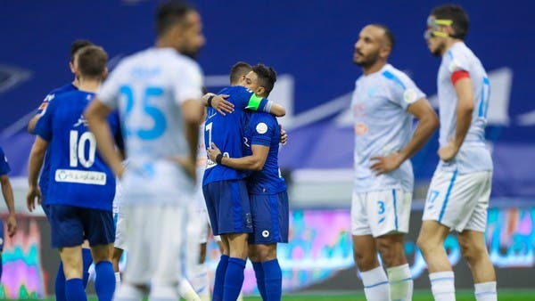 الهلال يواصل التألق.. يهزم الفتح ويعتلي الصدارة